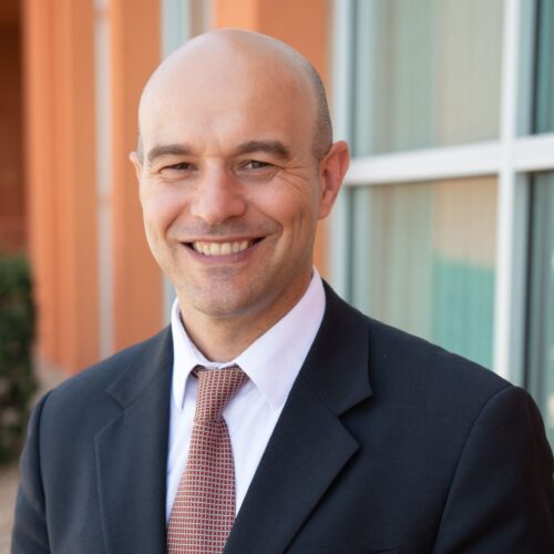 Dr. Fernando Moreu